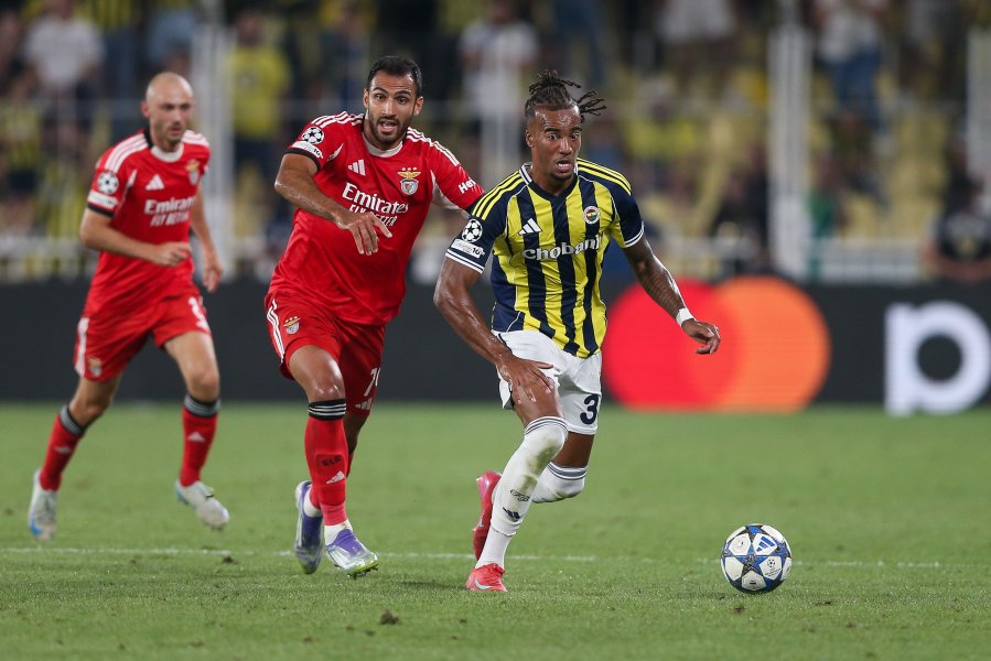 Фенербахче vs Бенфика1