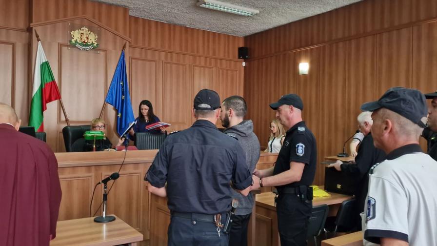 Първомай