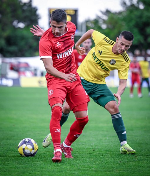 Добруджа Ботев Враца1