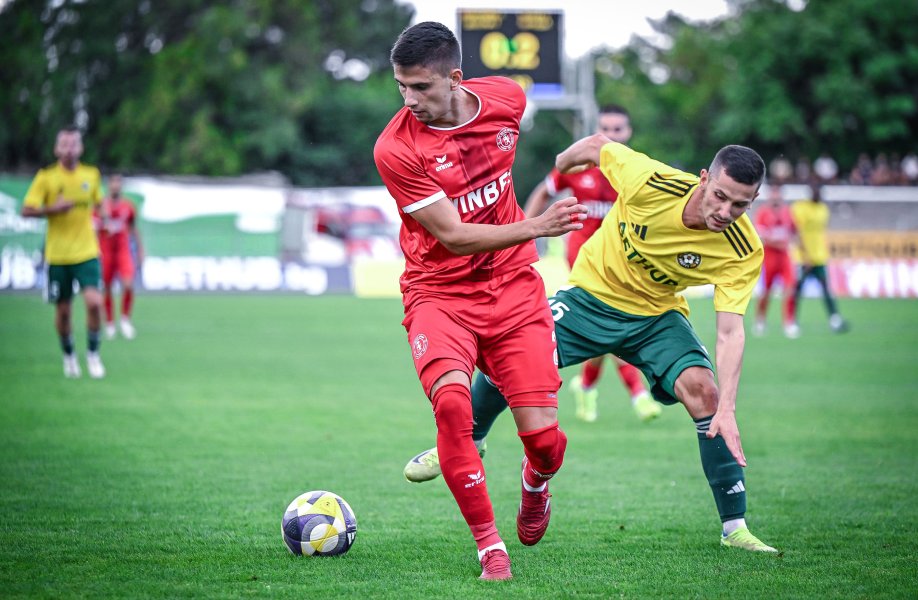 Добруджа Ботев Враца1