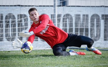 Лапоухов се завръща в игра, но не за ЦСКА