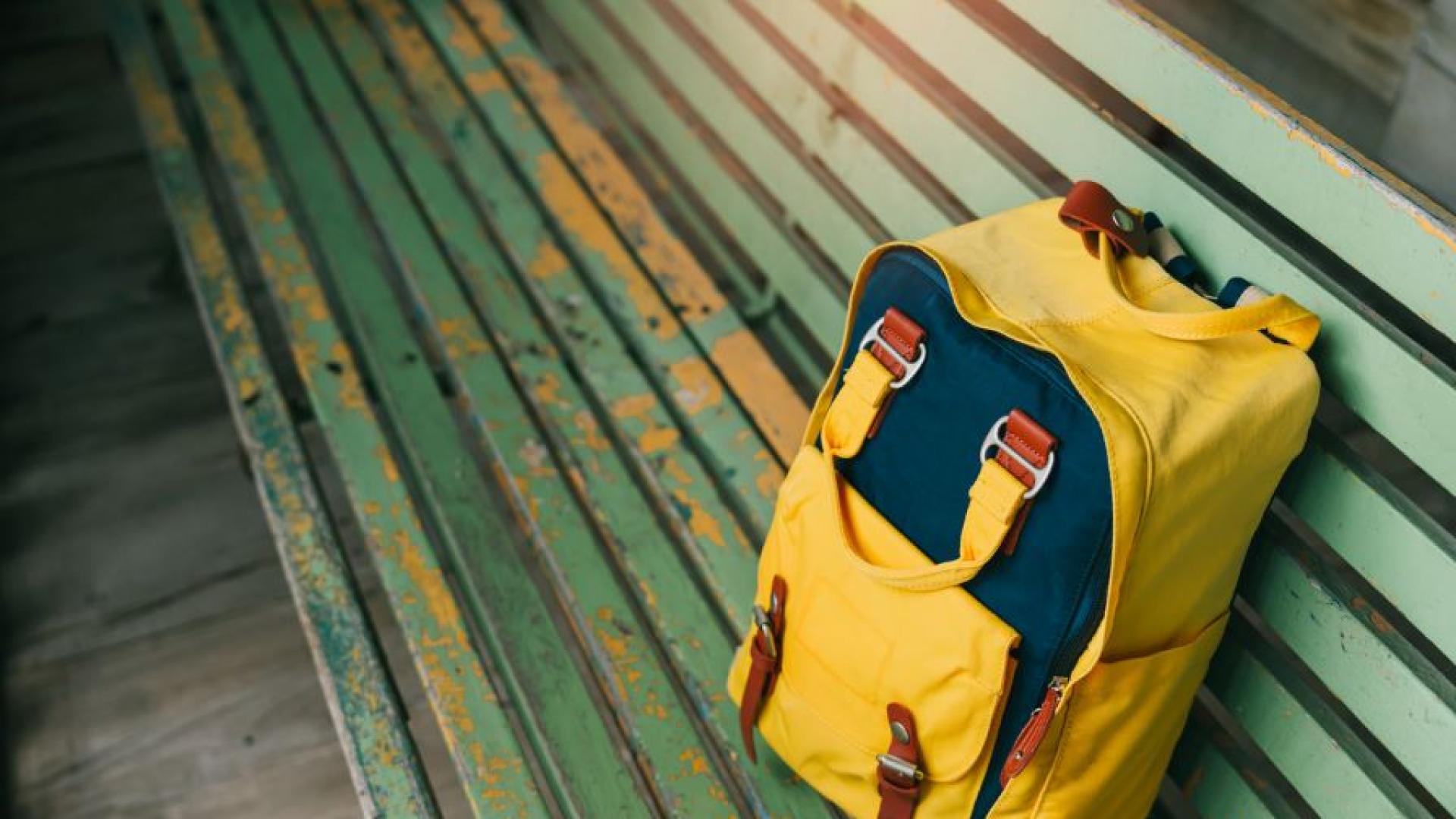 Полицията отцепи за около час пространството около сградата на бившите