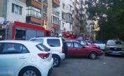 Пожар в блок в София, евакуираха хора
