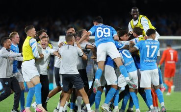 Наполи постигна драматична победа над Каляри в последната секунда