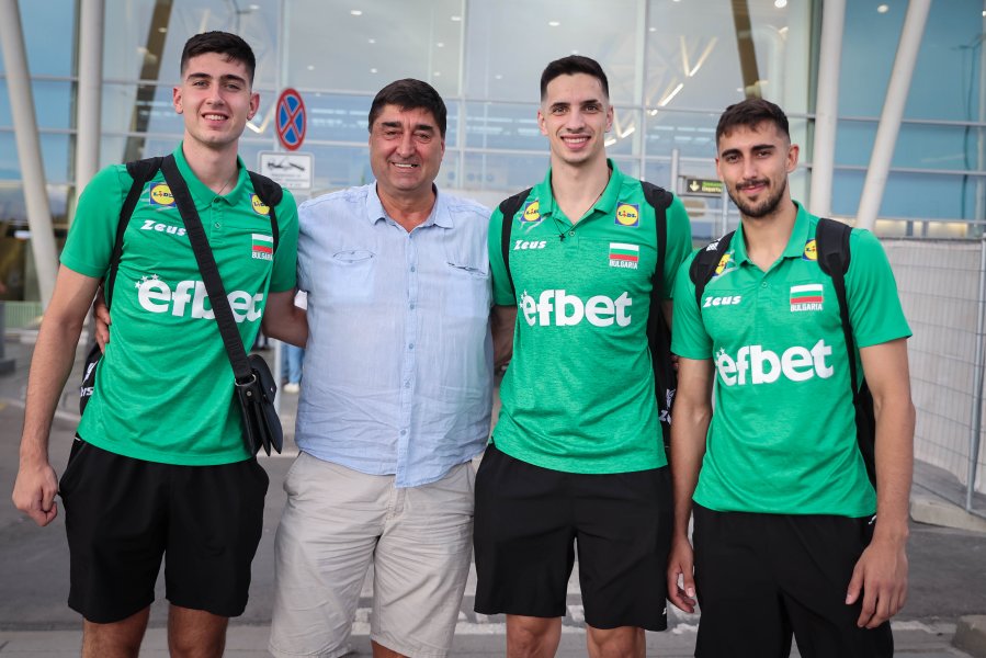 Българският национален отбор по волейбол замина за Световното първенство1