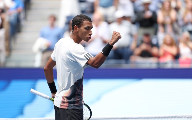 Оже-Алиасим елиминира Рубльов и е на 1/4-финал на US Open