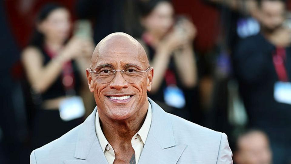 Звездата от „Бързи и яростни“ се появи на червения килим заедно с 42-годишната Блънт, раздаде автографи и позира за снимки със своите фенове.