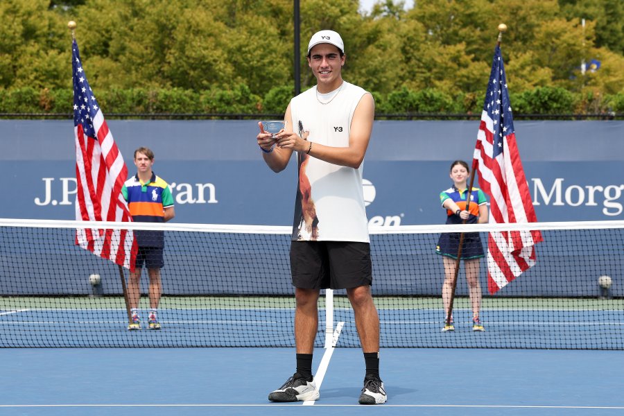 Иван Иванов vs Александър Василев1