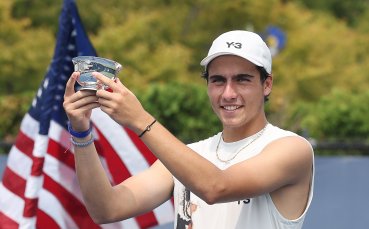 Иван Иванов благодари на Новак Джокович