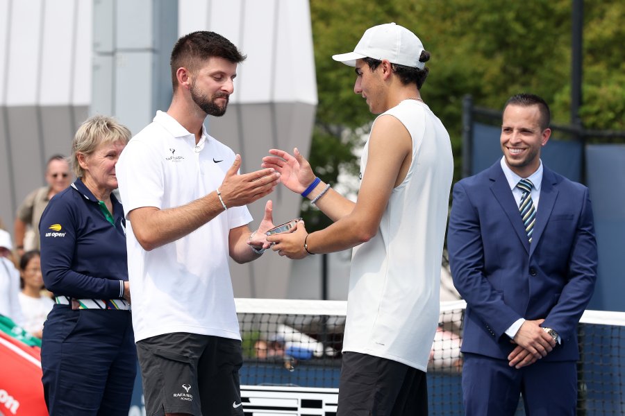 Иван Иванов vs Александър Василев1