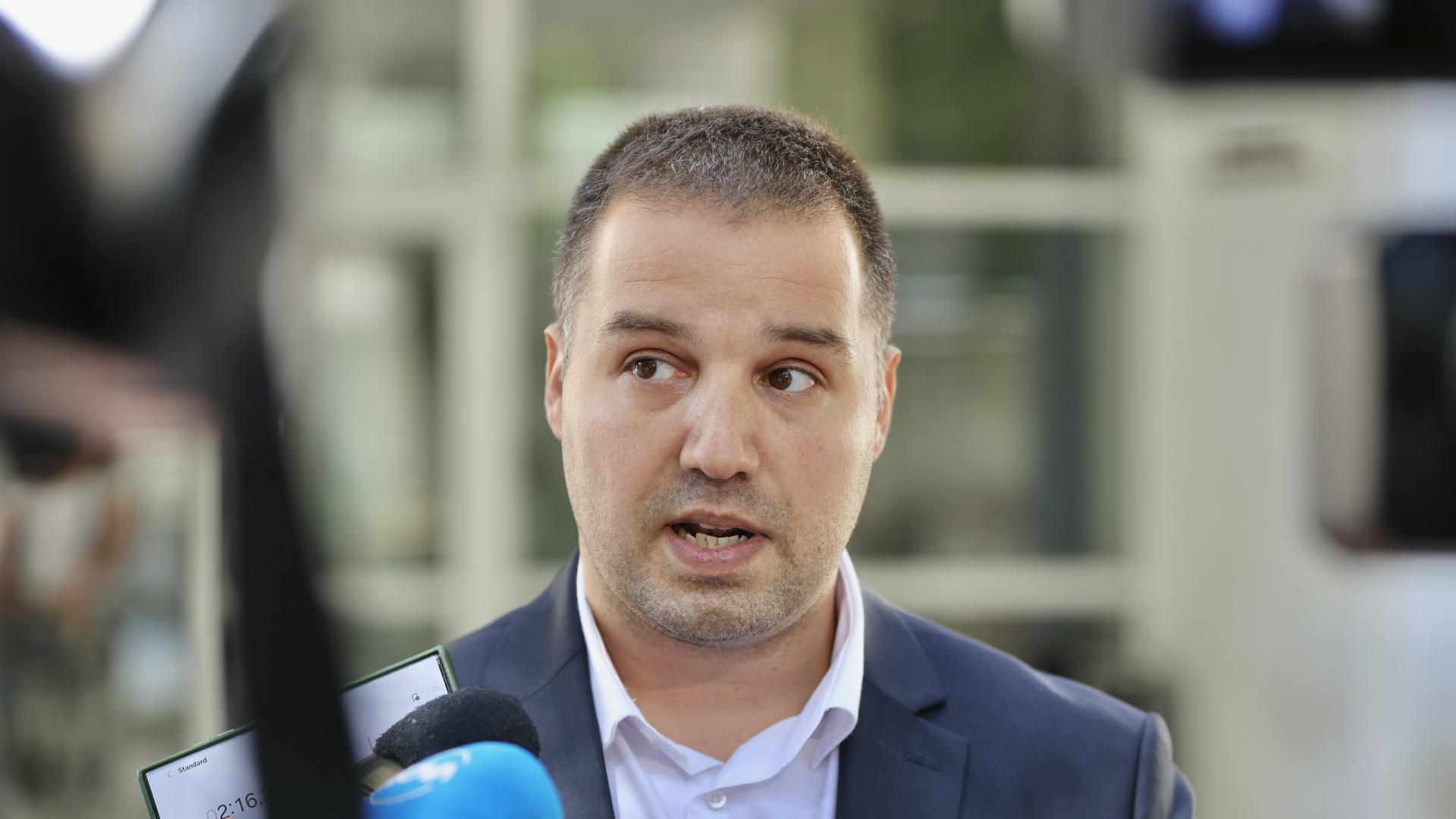 Двама братя на 40 и 38 години са задържани при