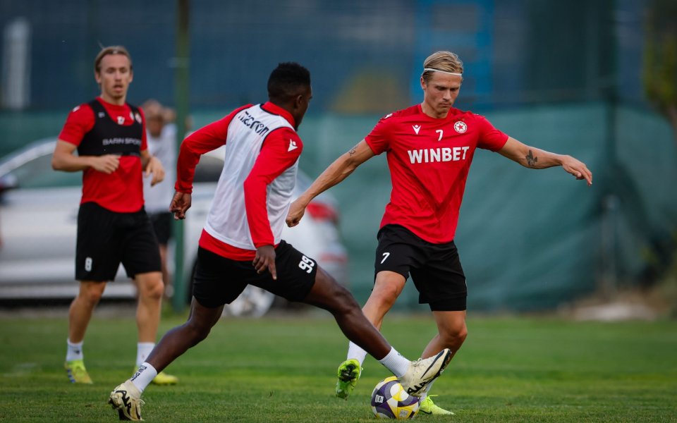 Валентин Илиев обяви групата на ЦСКА за мача с Ботев Враца