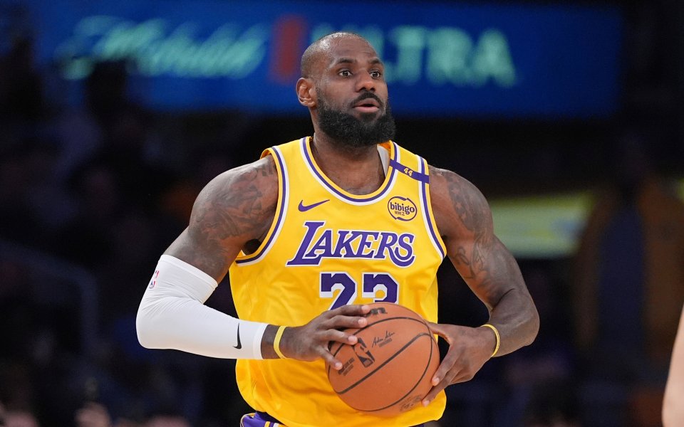 ЛА Лейкърс победи Юта при завръщането на големия ЛеБрон Джеймс