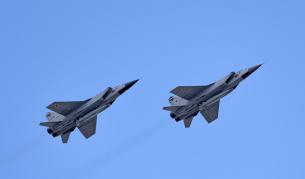 Русия вдигна МиГ-31 с хиперзвукови ракети над  Японско море