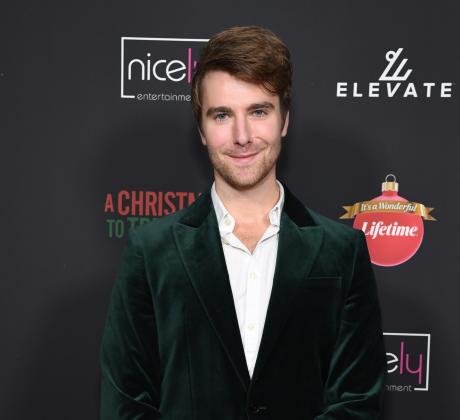 Светът на киното изгуби една млада и обичана звезда Майк