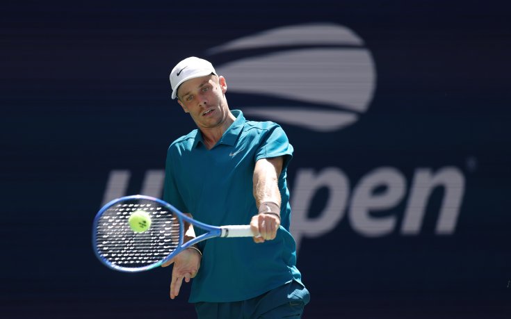 Шаповалов и Тиафо излетяха още на старта в Токио