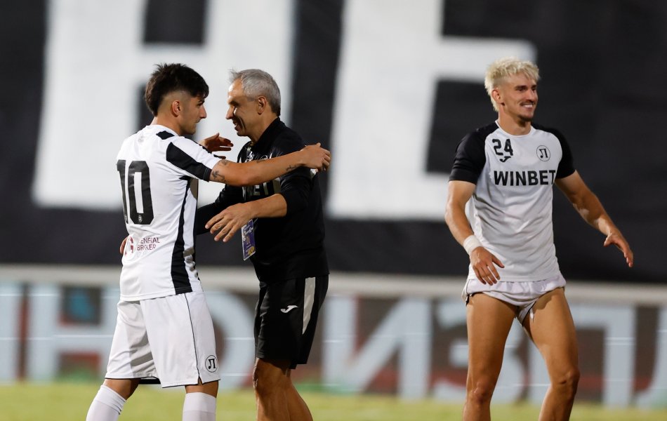 Локомотив Пловдив Левски1