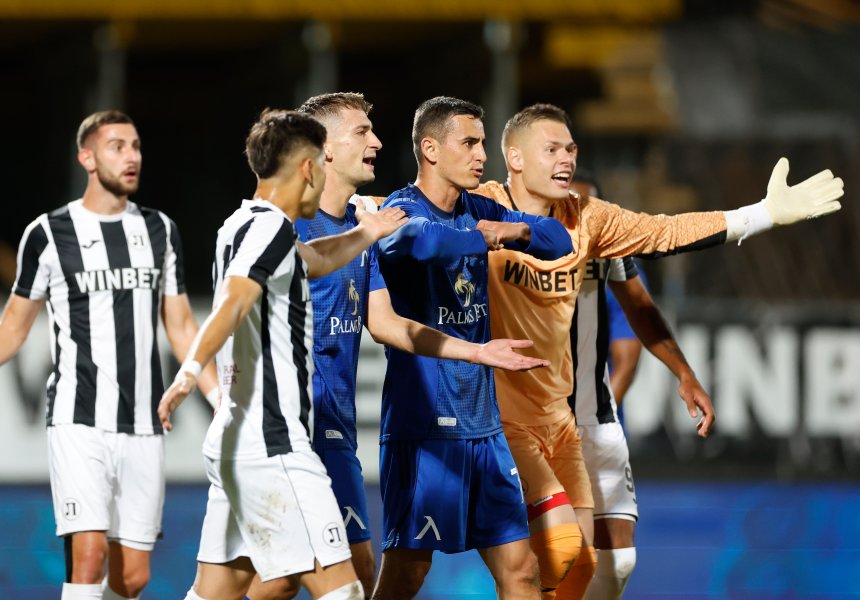 Локомотив Пловдив Левски1