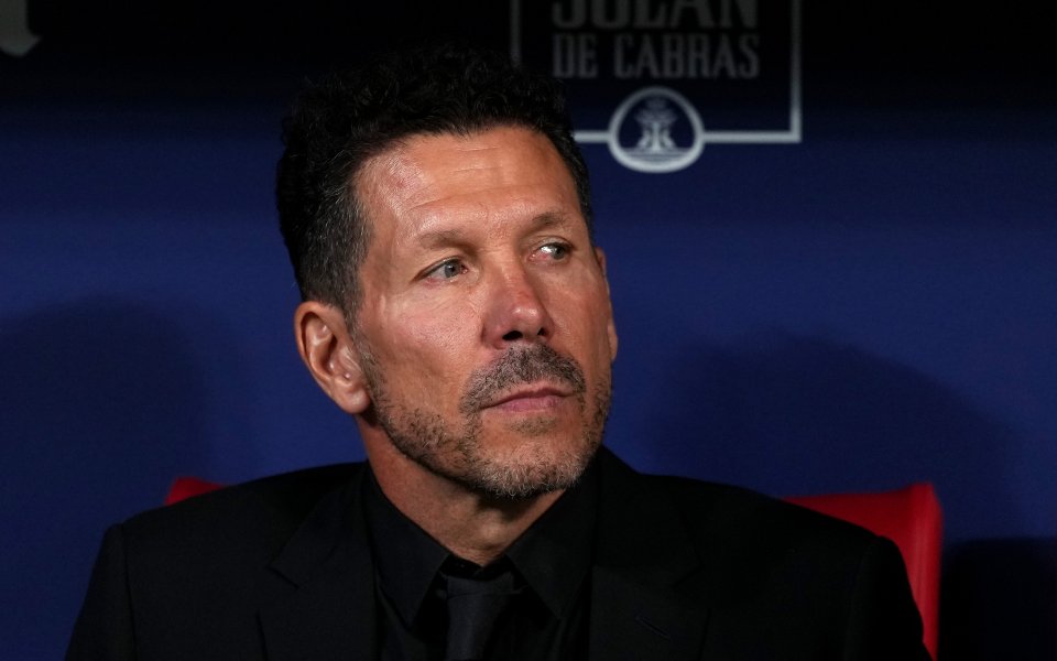 Чоло Симеоне ще гледа от трибуните двубоя с Айнтрахт