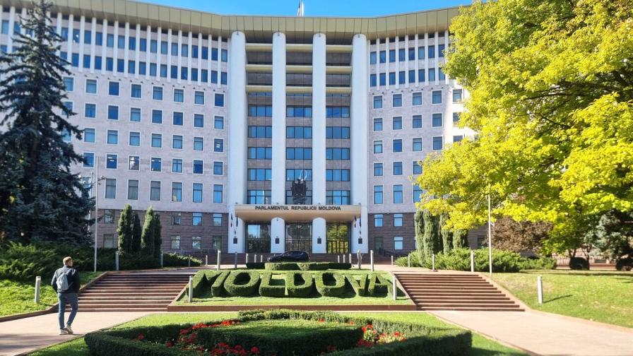Република Молдова избира нов парламент