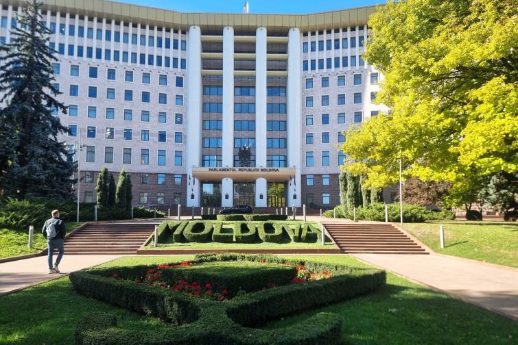 Република Молдова избира нов парламент