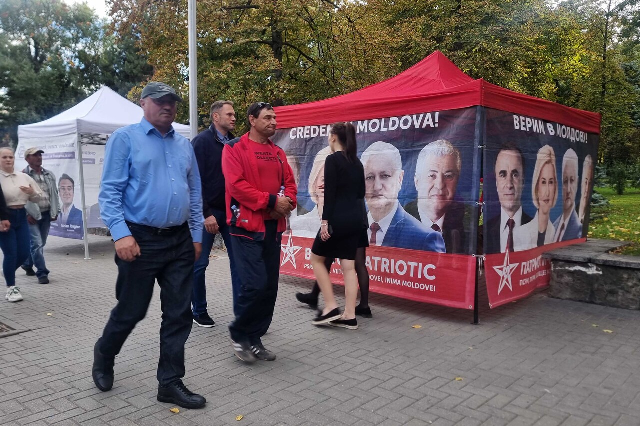 <p>Република Молдова избира нов парламент.</p>