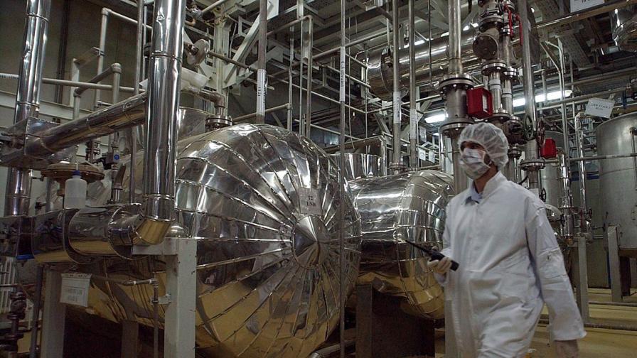 <p>Израел знае къде се крие иранският запас от уран</p>