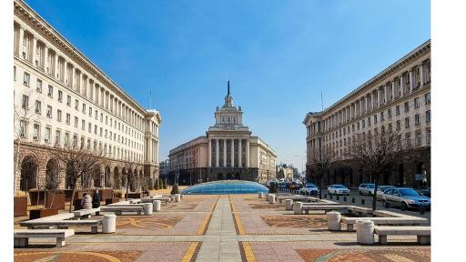 Работа в държавната администрация: Практични съвети за намиране на добра позиция от Zaplata.bg