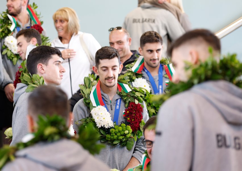 Посрещане на световните вицешампиони на аерогара София1