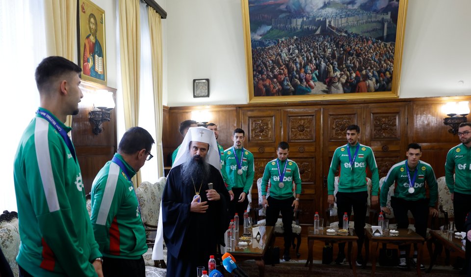 Световните вицешампиони на посещение при Патриарха1