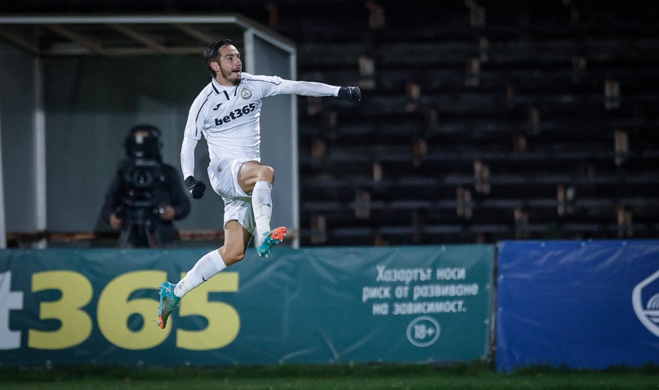 Славия Локомотив София1