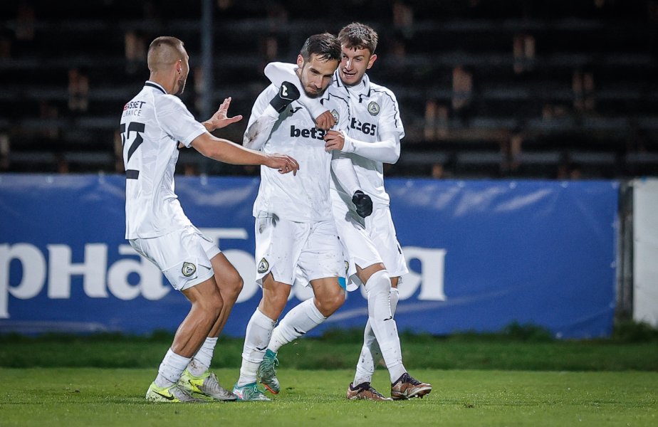 Славия Локомотив София1