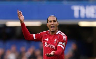 Ливърпул ще търси спасение от кризата срещу Астън Вила