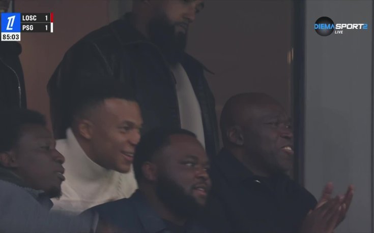 Обида или семейна подкрепа? Мбапе не се сдържа срещу ПСЖ