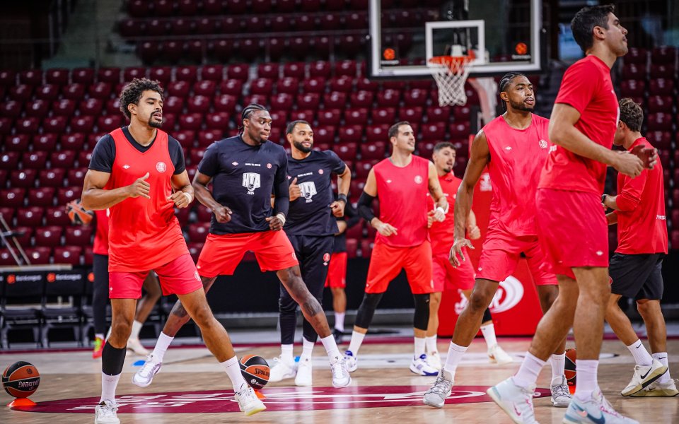 Апоел ТА се готви за тежко израелско дерби