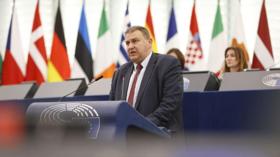 Избраха Емил Радев за докладчик на ЕНП по новата европейска програма „Правосъдие“