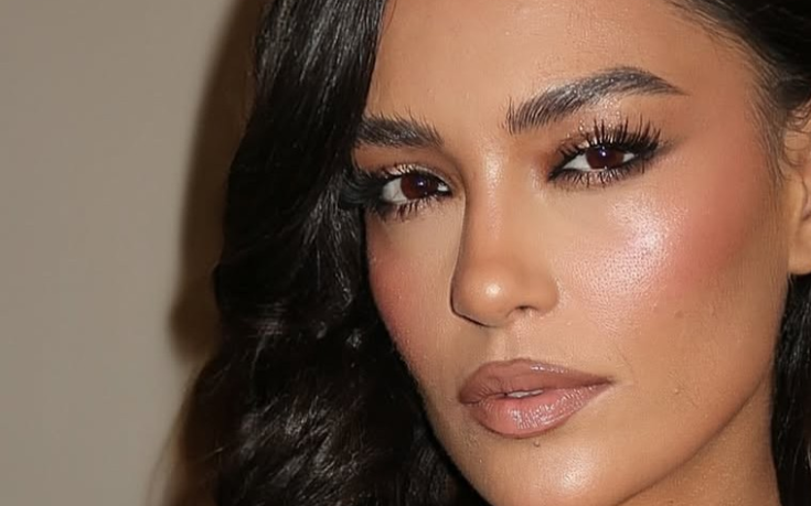 Албанска журналистка разпали страстите в Сърбия (СНИМКА)