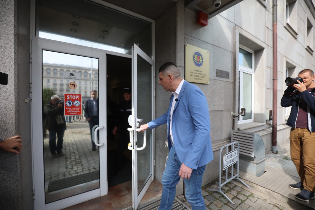 <p>ДБ търси подкрепа от ПП и ДСБ за оспорване на резултатите от изборите в Пазарджик.</p>