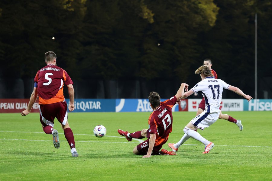 Латвия Англия1