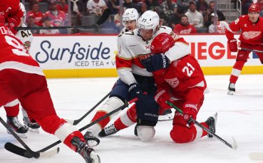 Детройт срази шампиона Флорида в НХЛ