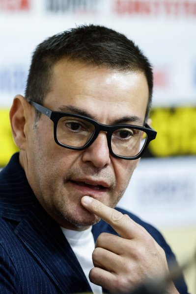 Награждаване на волейболните ни национали за септември1