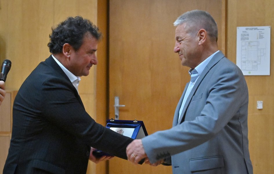 Представяне на автобиографията на Петър Зехтински1