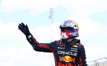 Верстапен се възползва от провала на Макларън и спечели спринта в Остин