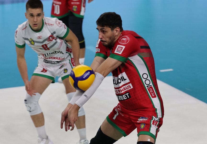 Матей Казийски и Локомотив Авиа Нефтохимик1