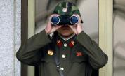 Севернокорейски войник дезертира, преминавайки минираната граница