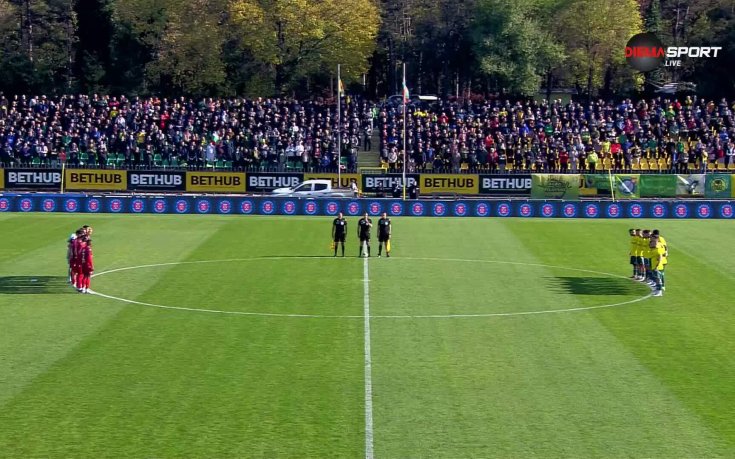 Минута мълчание в памет на Добромир Жечев и Иван Зафиров преди Добруджа - ЦСКА