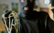 "Кражбата на десетилетието" в Лувъра приключи за 10 минути