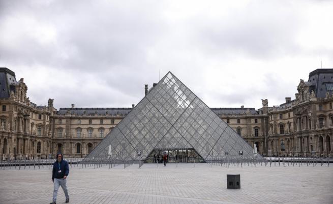 Дръзкият обир в Лувъра: Повдигнаха обвинение на 38-годишна жена