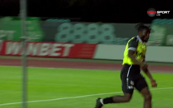 Ежике изравни със страхотно изпълнение