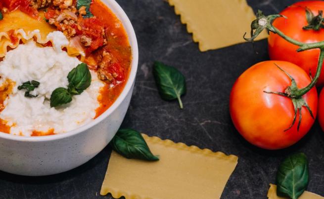 Есен в лъжица: Домашна лазаня супа за студените дни